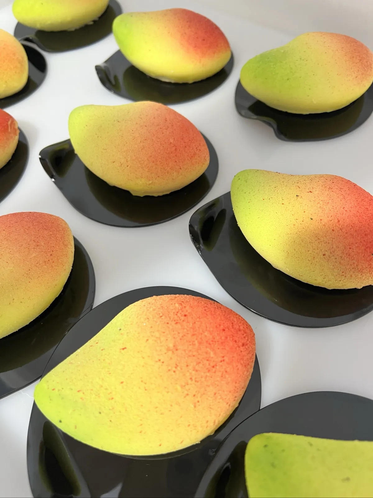 Mango realistico